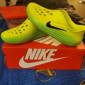 Nike ReactX Rejuven8 Green Strike/Bolt/Black Grinch, Mens Size 11 with box.